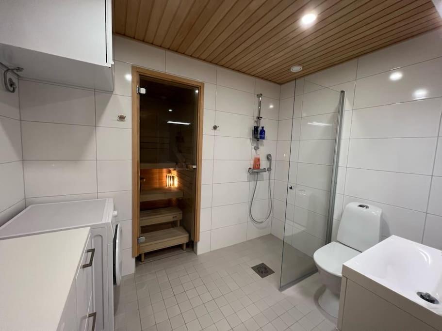 Suite - King Size Bed - Gym&Wifi - Indoor Parking Rovaniemi Exterior foto